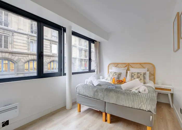 Bluestay 123 - Superb In * Parigi