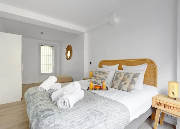 Bluestay 123 - Superb In * Parigi