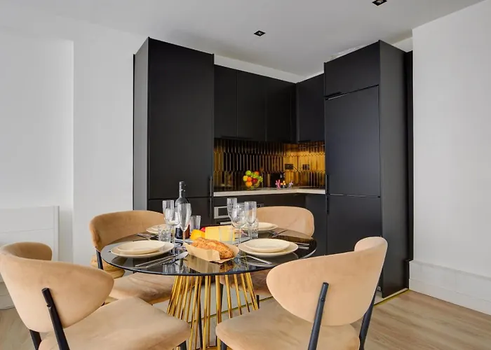 Bluestay 123 - Superb In * Parigi